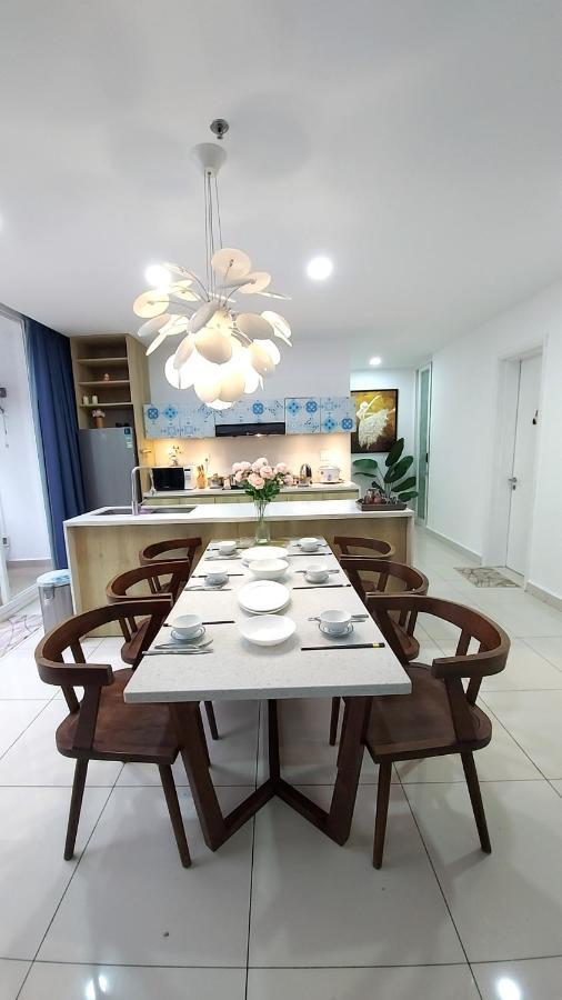 Oceanami Villa Resort: Beachfront Villas with Pool and BBQ in Long Hai Exterior photo