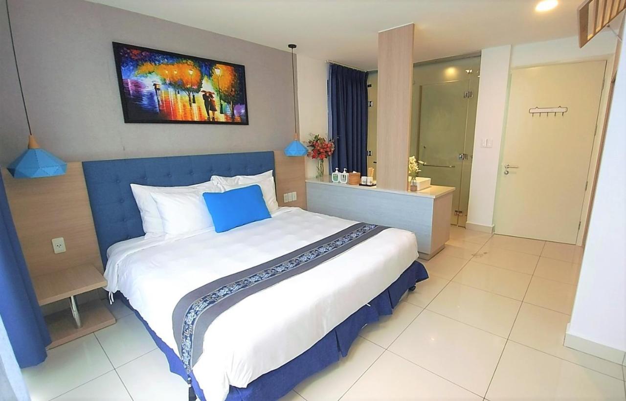 Oceanami Villa Resort: Beachfront Villas with Pool and BBQ in Long Hai Exterior photo